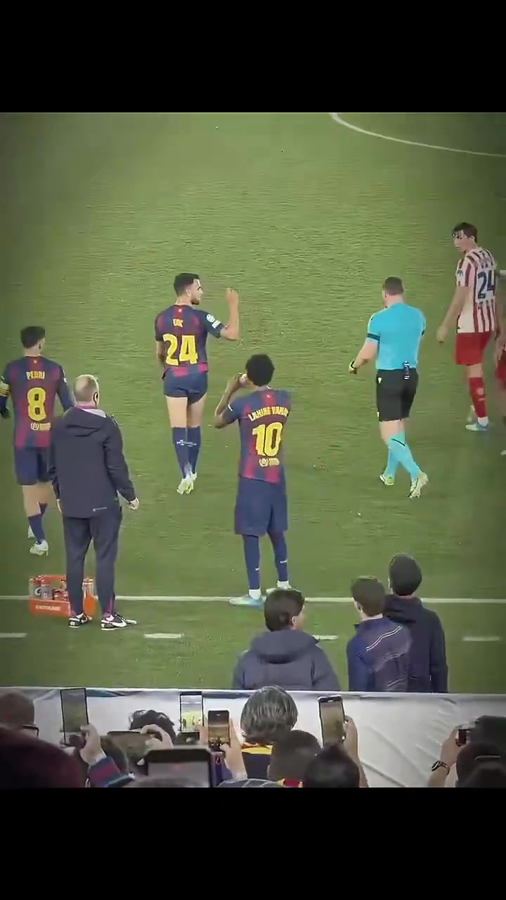 失望至极亚马尔看到库