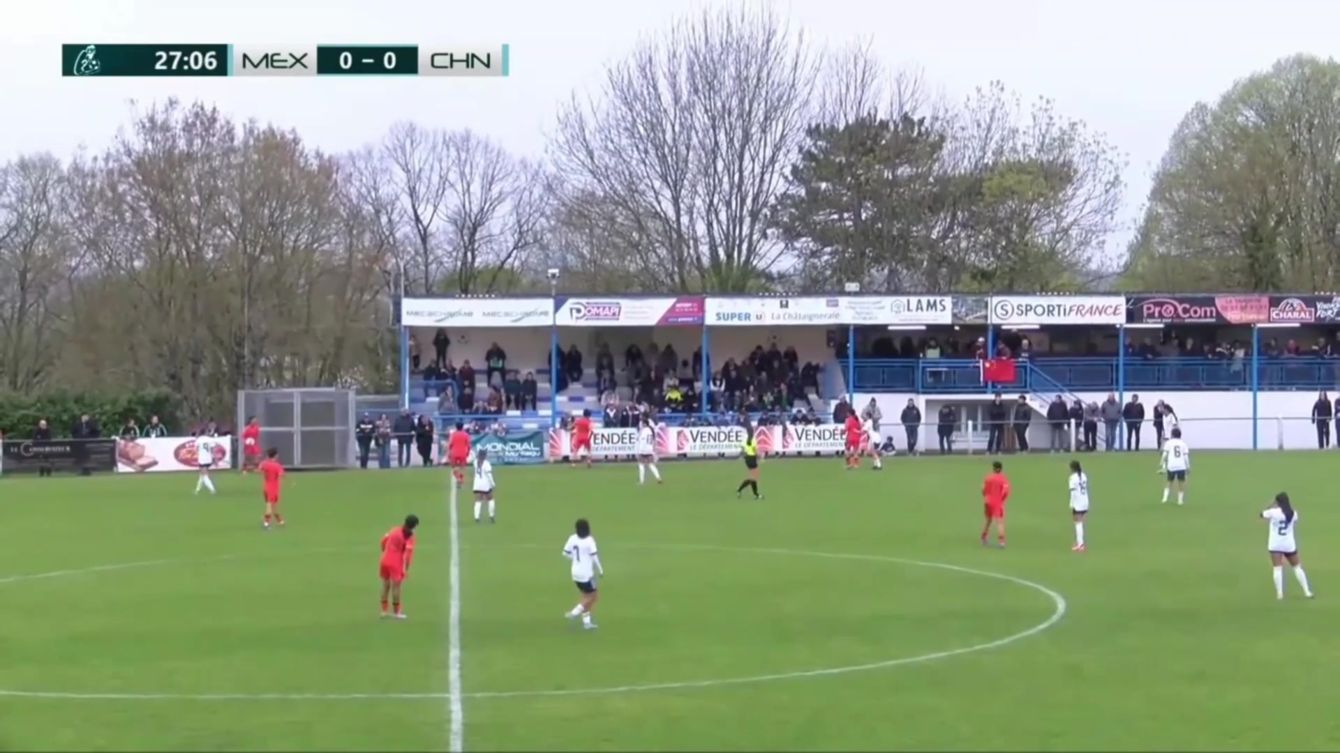 中国女足U16打破僵局周瑾彤杀入禁区小角度抽射远角破门