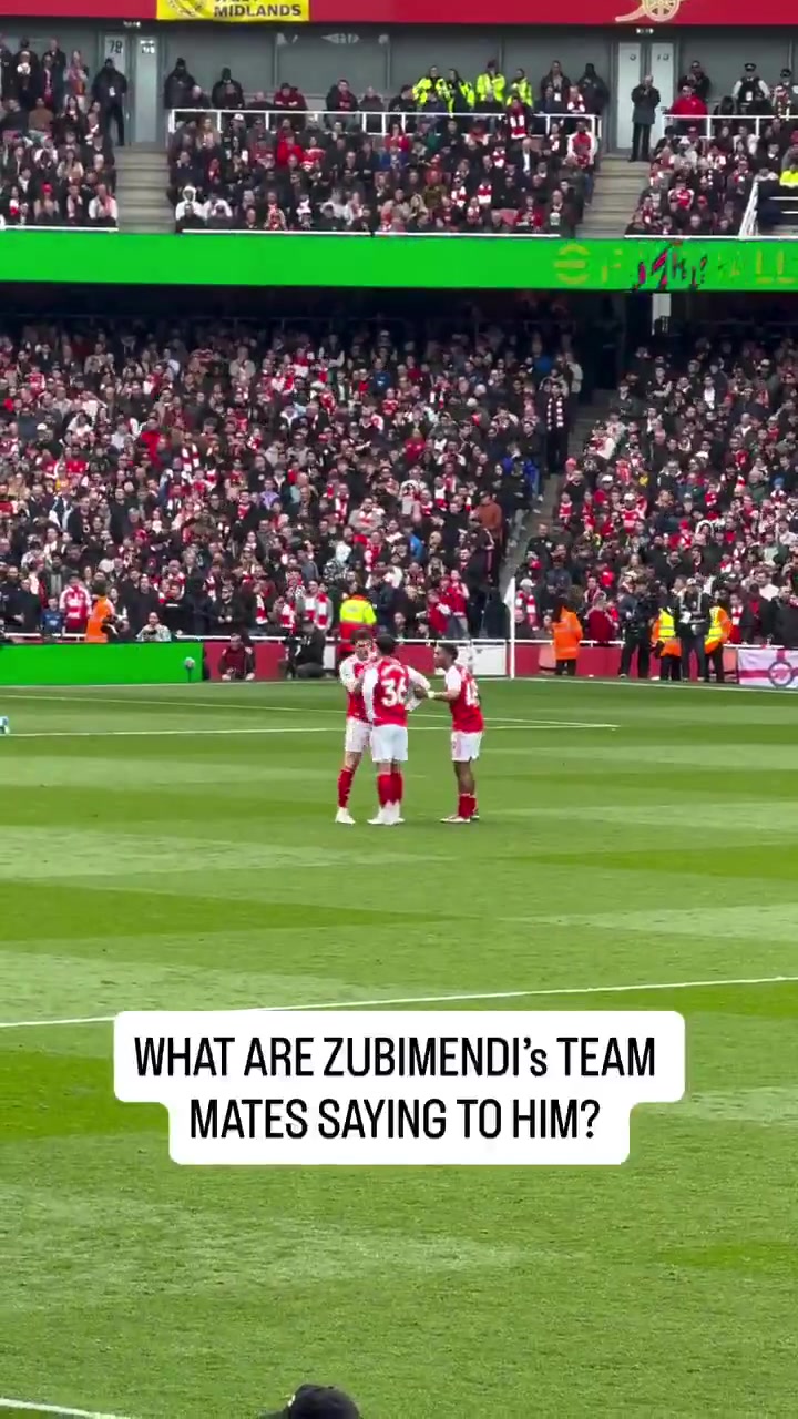 最近状态太差了比赛期间队友们安慰苏维门迪