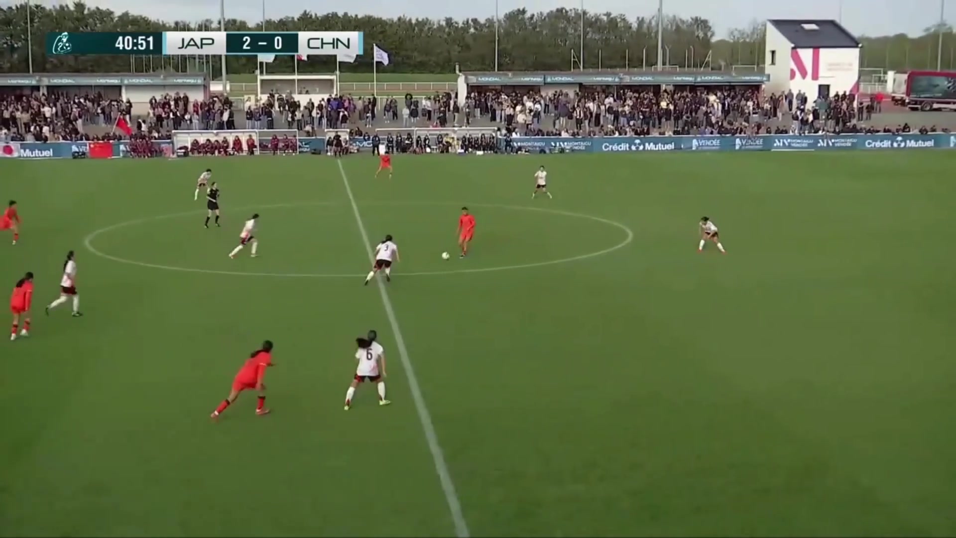 可惜了李熙媛边路突破过人低射遭门线解围